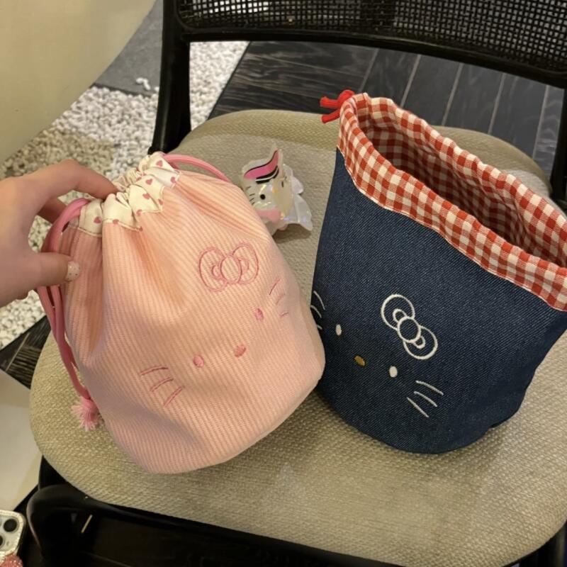 Sanrio Hello Kitty Portable Co - Beauty Bag Makeup บทวิจารณ์และราคา