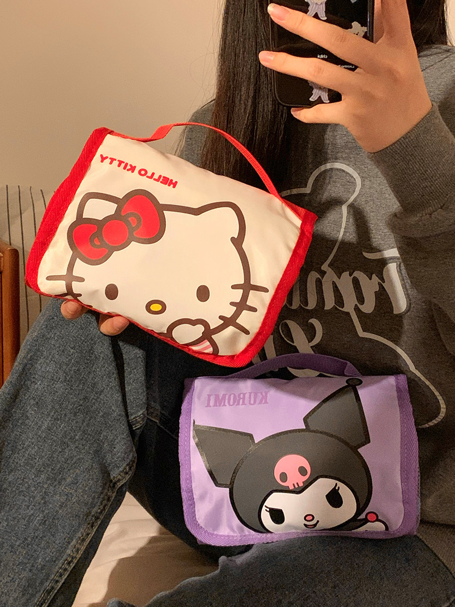 Hello Kitty Portable Large Cap - Beauty Preservation Makeup Bag บทวิจารณ์และราคา